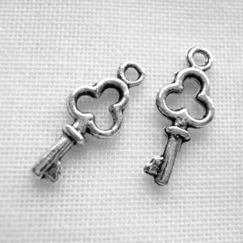 TINY KEY CHARM
