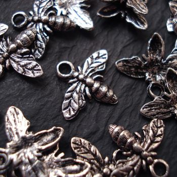 BEE CHARM