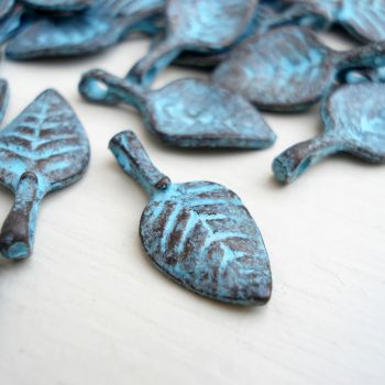 LEAF CHARM